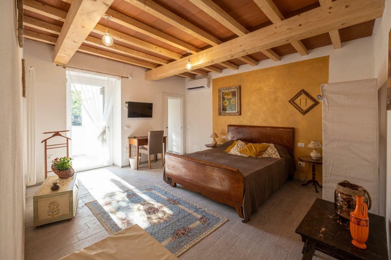Double Room with Private Bathroom,835254869:JPEG